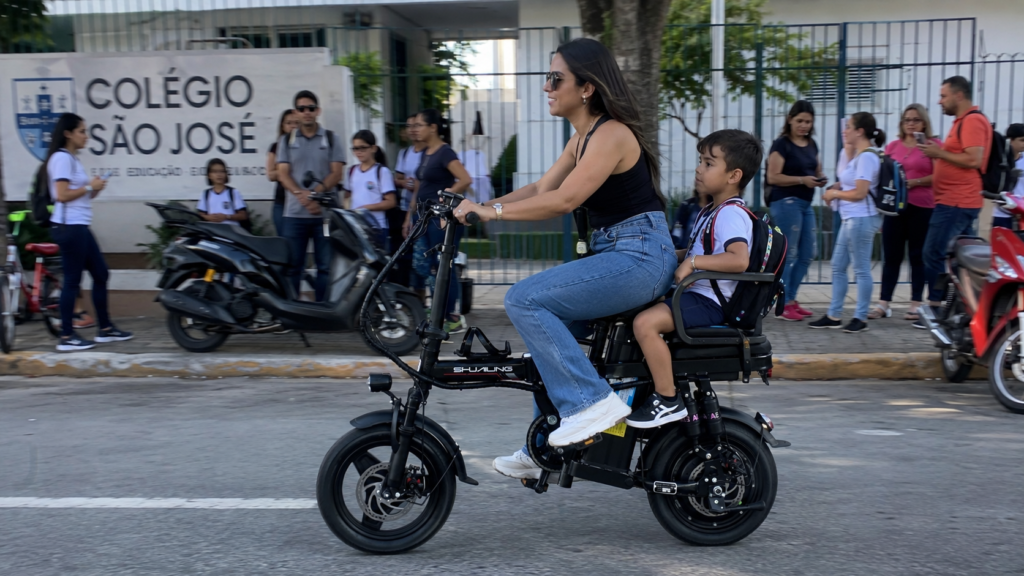 A10-Bicicleta Elétrica Dobrável